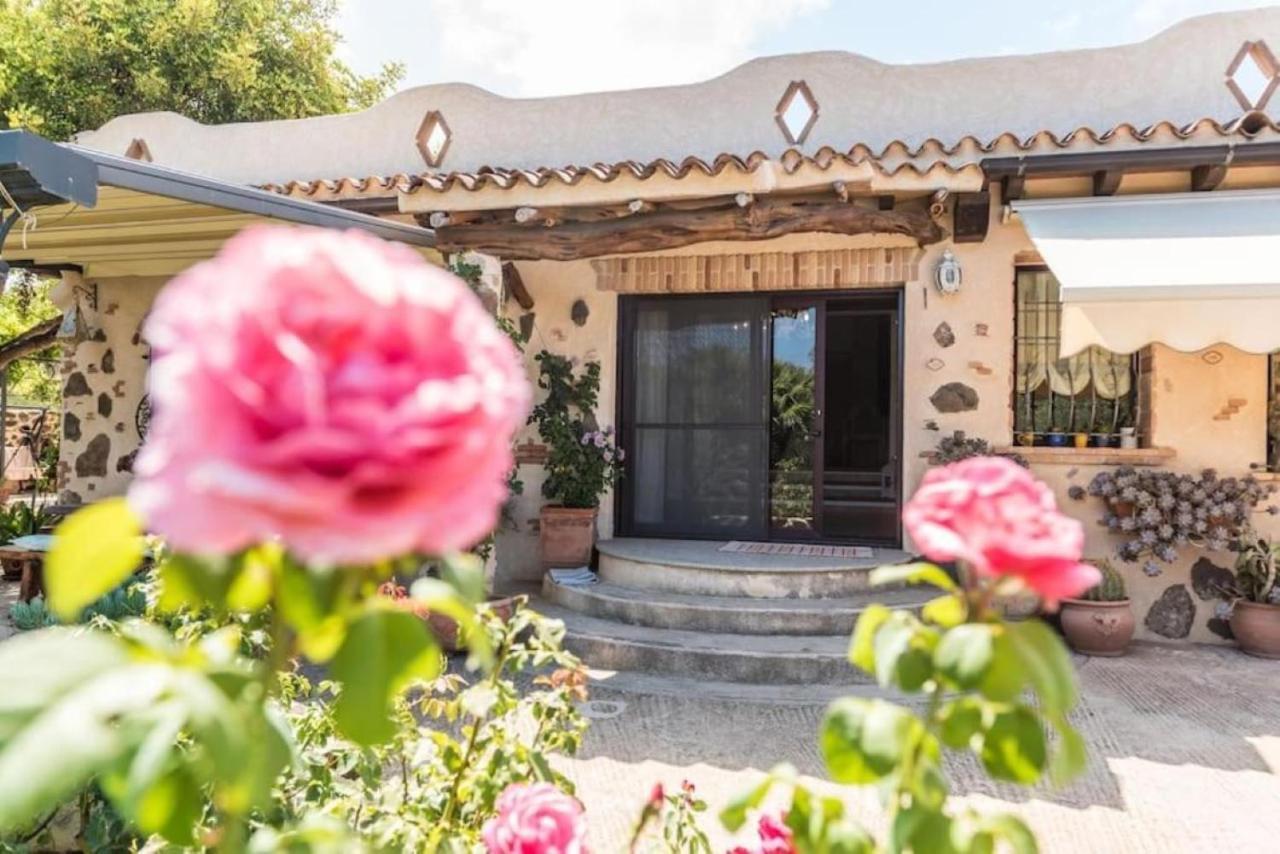 Villa Con Immenso Giardino Orosei Extérieur photo