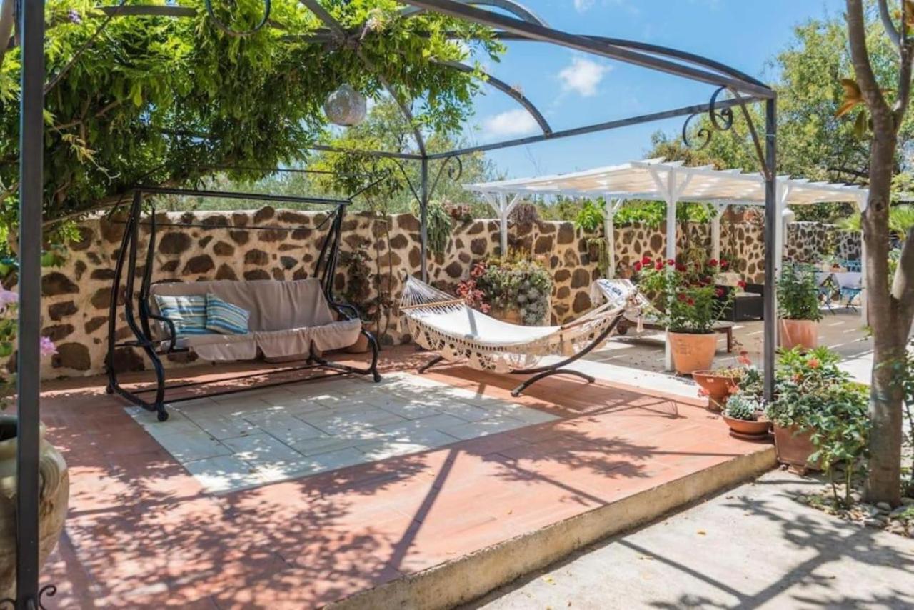 Villa Con Immenso Giardino Orosei Extérieur photo
