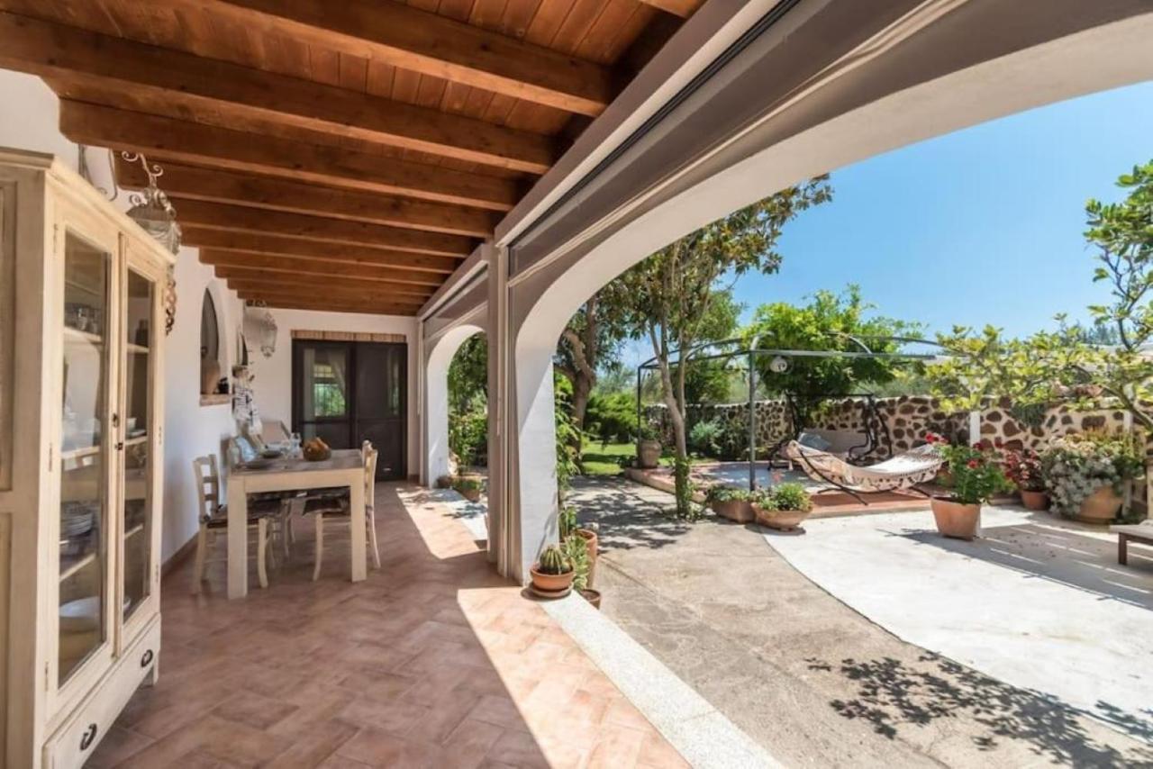 Villa Con Immenso Giardino Orosei Extérieur photo