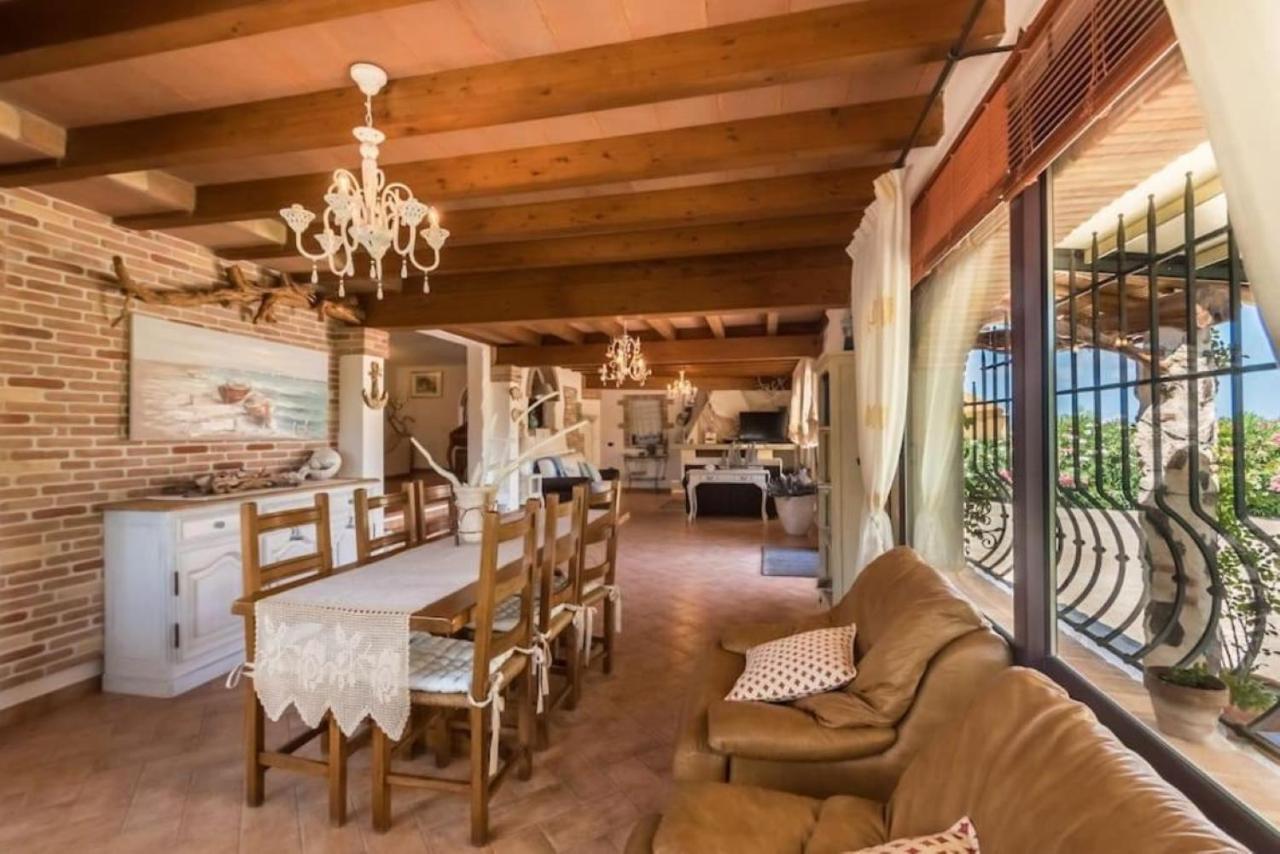 Villa Con Immenso Giardino Orosei Extérieur photo