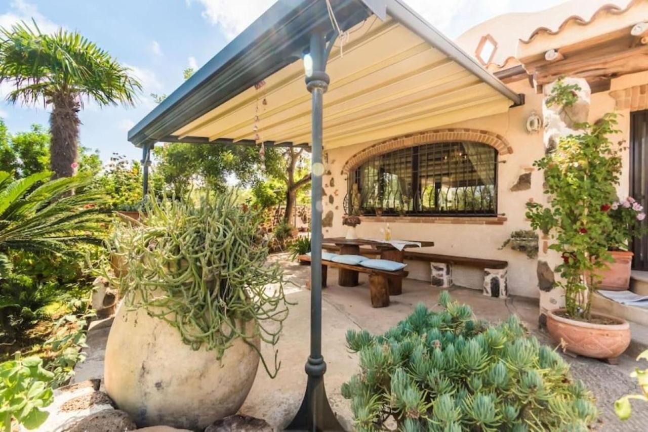 Villa Con Immenso Giardino Orosei Extérieur photo