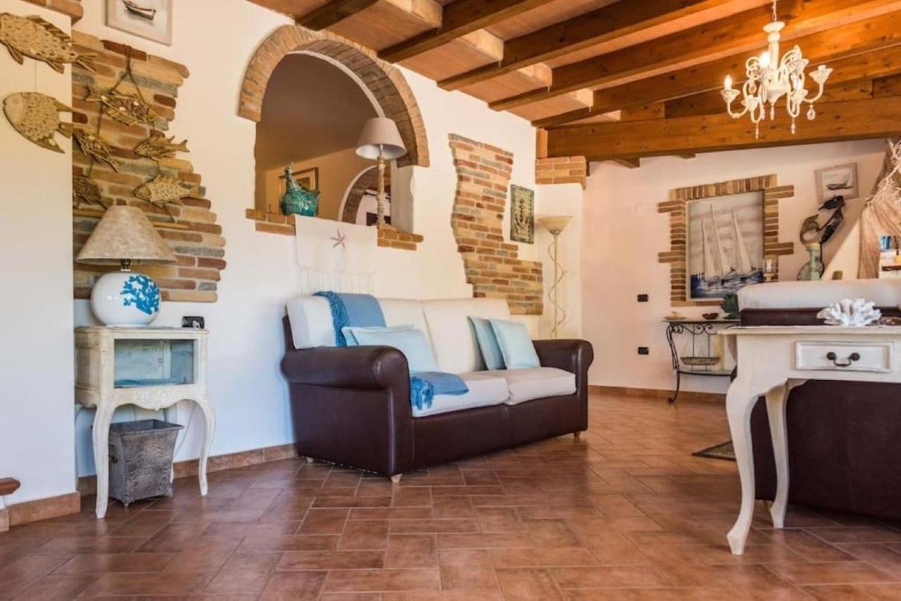Villa Con Immenso Giardino Orosei Extérieur photo
